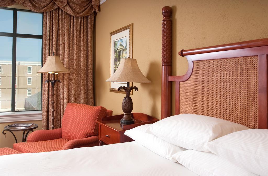 Hotel Emeline Charleston Bagian luar foto