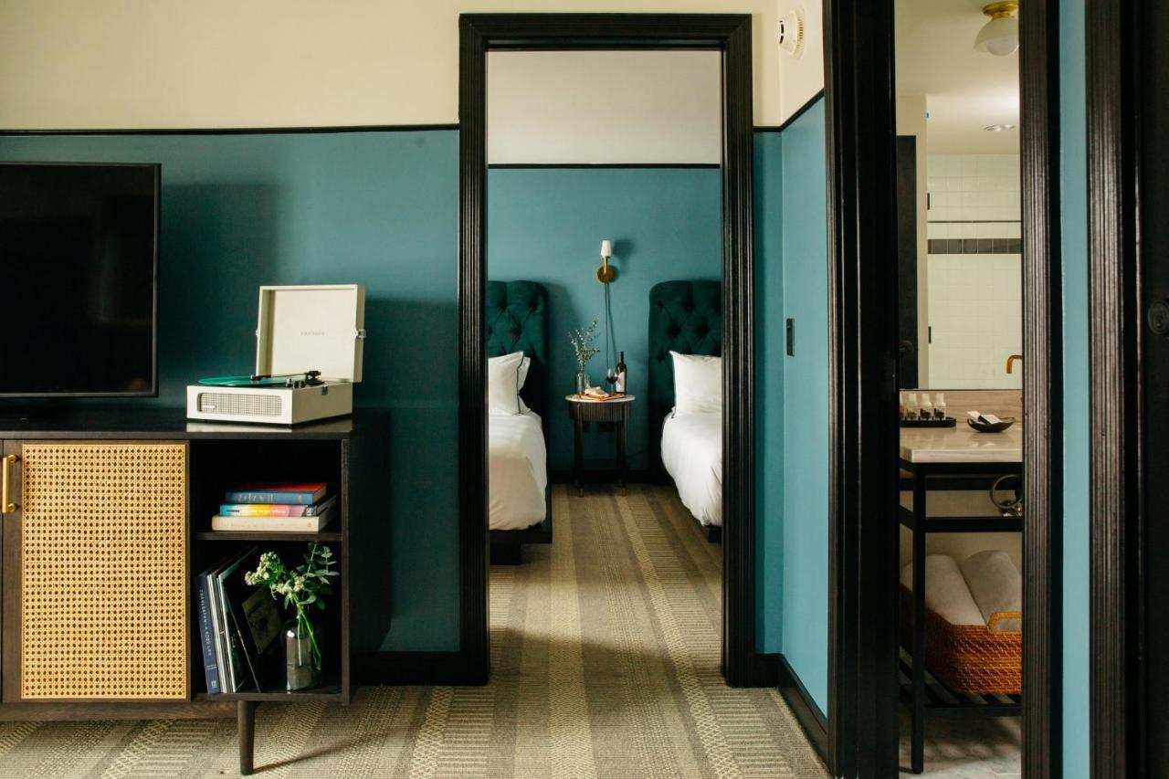 Hotel Emeline Charleston Bagian luar foto