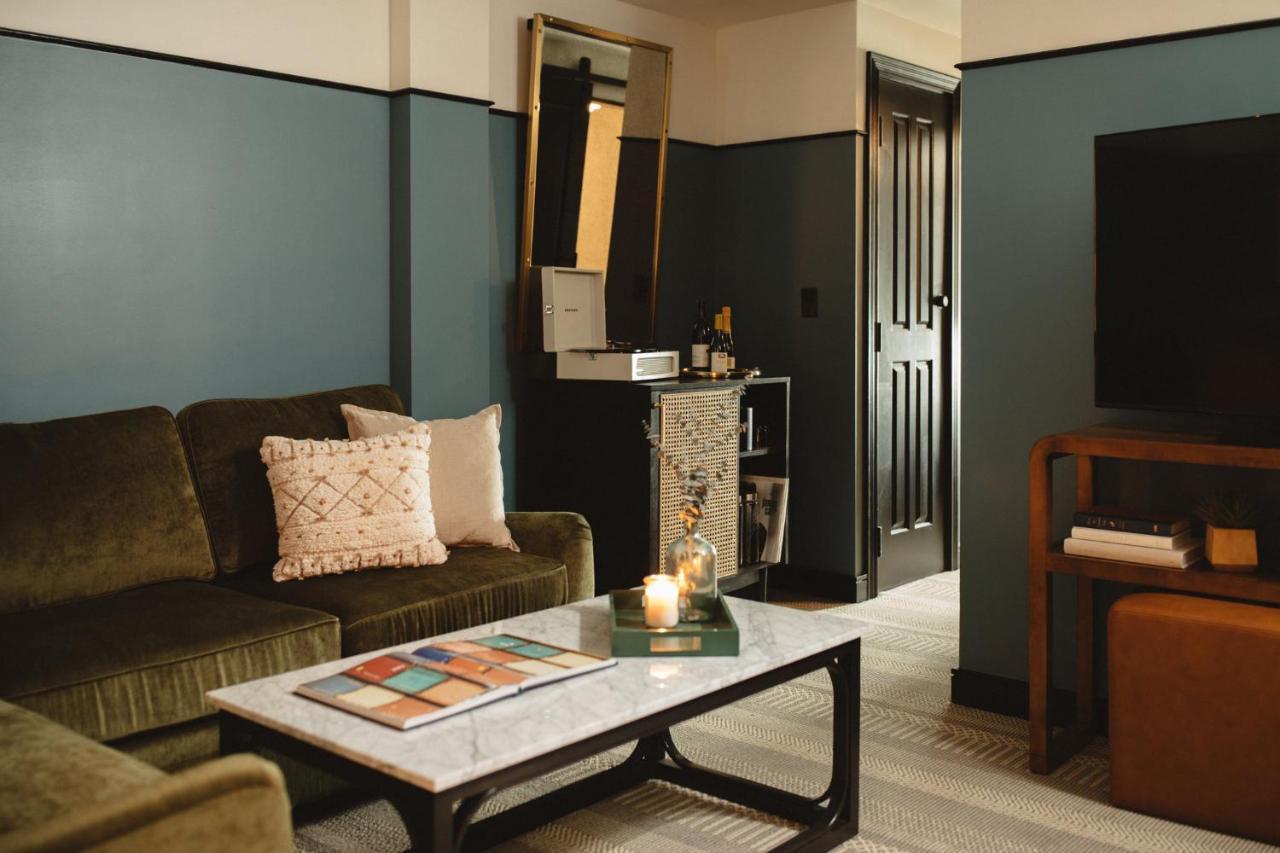 Hotel Emeline Charleston Bagian luar foto