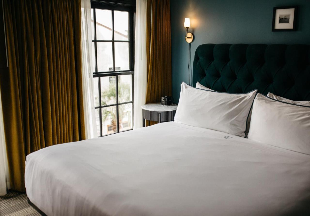 Hotel Emeline Charleston Bagian luar foto