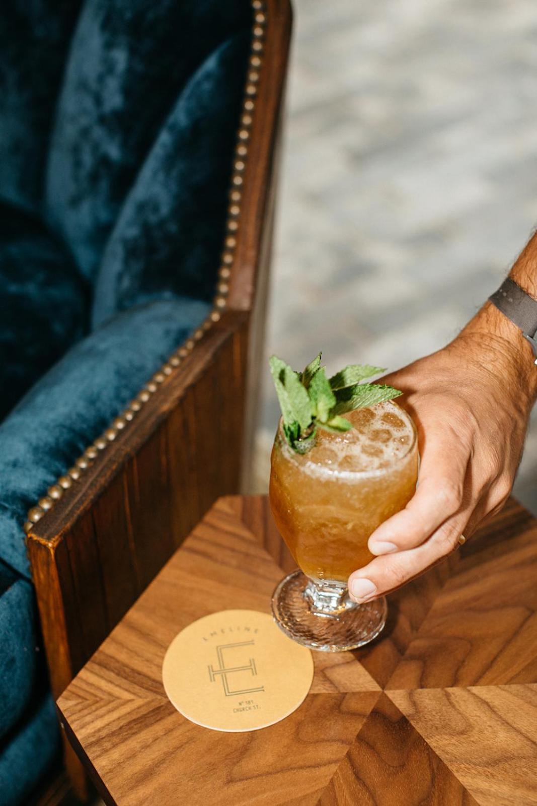 Hotel Emeline Charleston Bagian luar foto