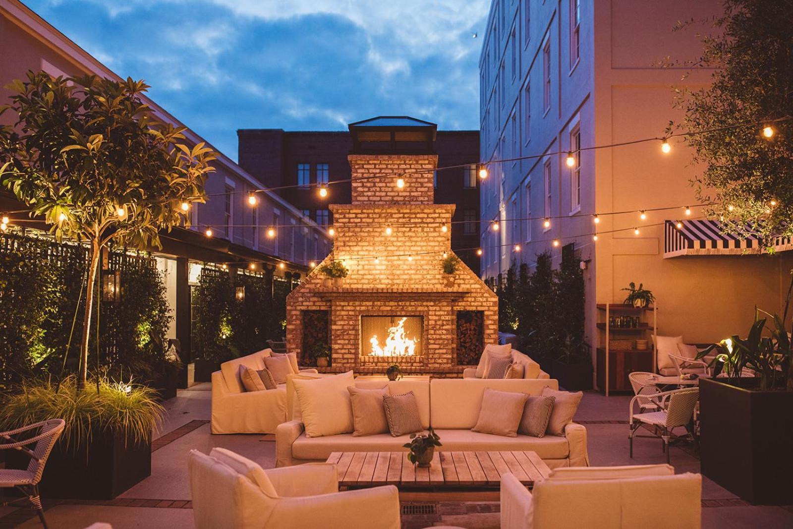 Hotel Emeline Charleston Bagian luar foto