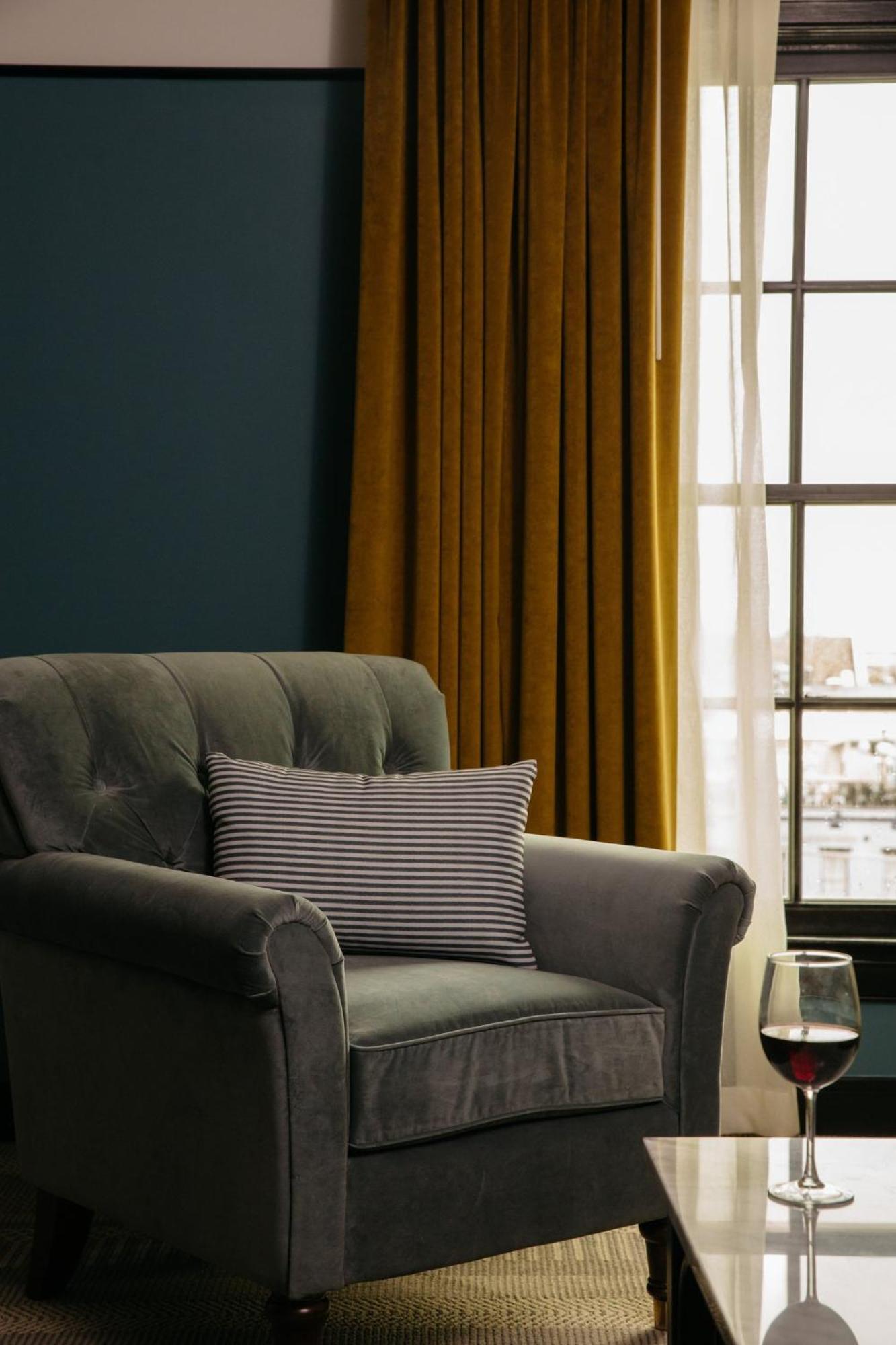 Hotel Emeline Charleston Bagian luar foto