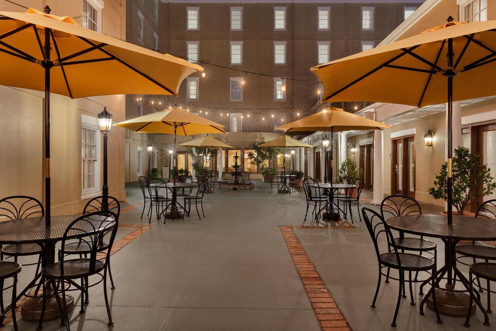 Hotel Emeline Charleston Bagian luar foto