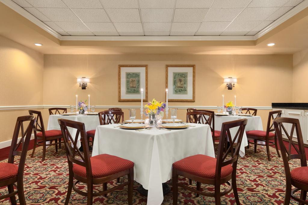 Hotel Emeline Charleston Bagian luar foto